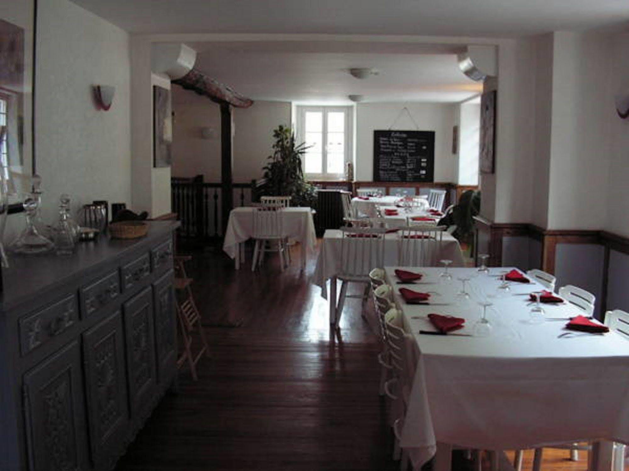 Hotel Le Clementenia Arnéguy Εξωτερικό φωτογραφία
